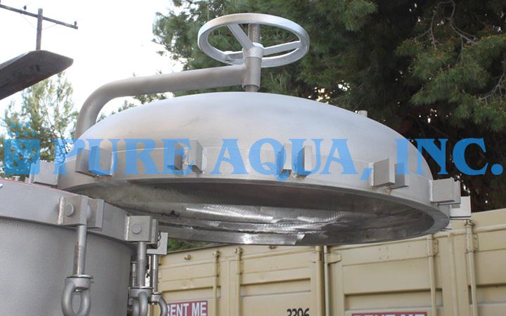 Stainless Steel Cartridge Filter Housing 2,000,000 GPD - Saudi Arabia - Image 5
